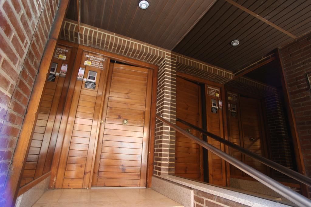 Hostal Santa Barbara Soria Exterior foto